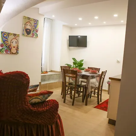 Domus Ursino Holiday home *